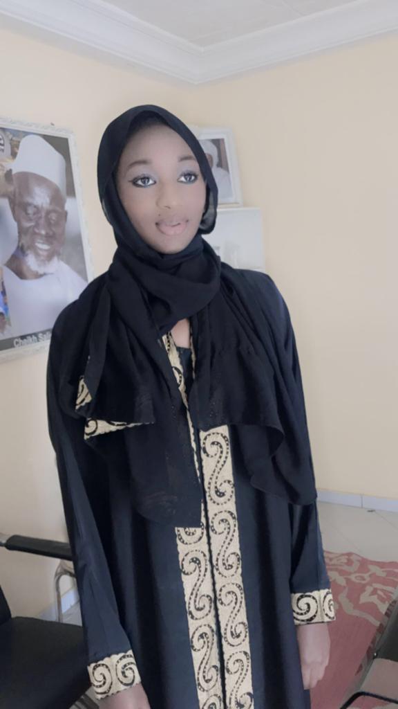 Admirez le nouveau look du top modél Bijou la Gazelle Noire durant le ramadan. Admirez le nouveau look du top modél Bijou la Gazelle Noire durant le ramadan.