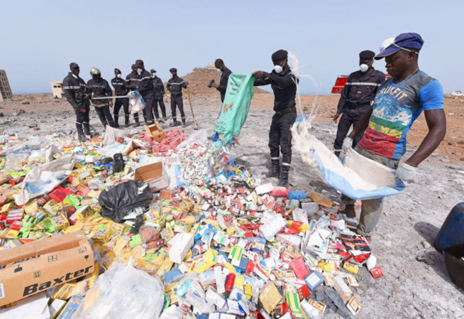 Grâce de Mamadou Oury Diallo : les pharmaciens privés en grève mercredi Grâce de Mamadou Oury Diallo : les pharmaciens privés en grève mercredi