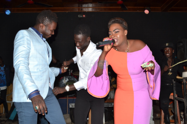 VIDÉO: La rencontre des deux frères Pama et Momo Dieng. VIDÉO: La rencontre des deux frères Pama et Momo Dieng.