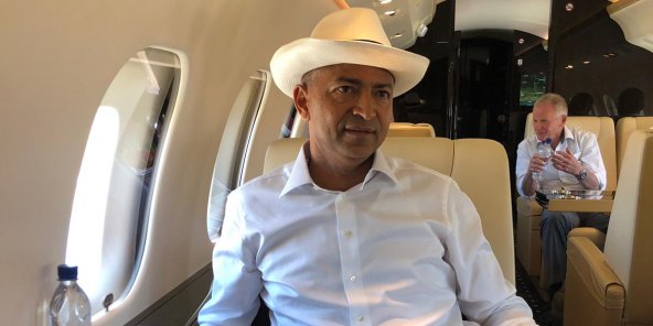 De retour en RDC après 3 ans d'exil: Moïse Katumbi accueilli par une foule en liesse à Lubumbashi De retour en RDC après 3 ans d'exil: Moïse Katumbi accueilli par une foule en liesse à Lubumbashi