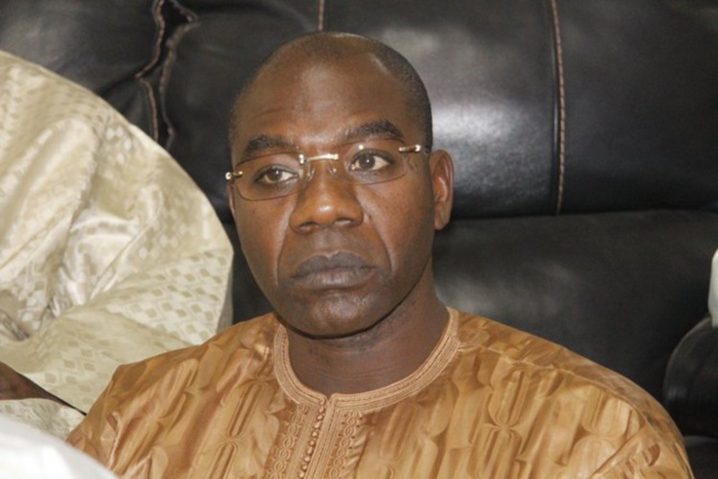 Nouveau guide des Thiantacounes : Serigne Saliou Thioune livre les secrets de l’écharpe qu’il porte autour du cou Nouveau guide des Thiantacounes : Serigne Saliou Thioune livre les secrets de l’écharpe qu’il porte autour du cou