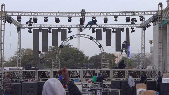 LA GRANDE POLLUTION SONORE DU GRAND THEATRE LA GRANDE POLLUTION SONORE DU GRAND THEATRE