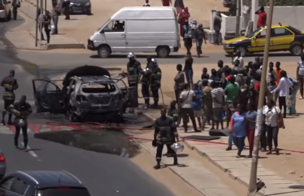 Un véhicule prend feu sur la Vdn, le propriétaire sauvé par un gendarme.