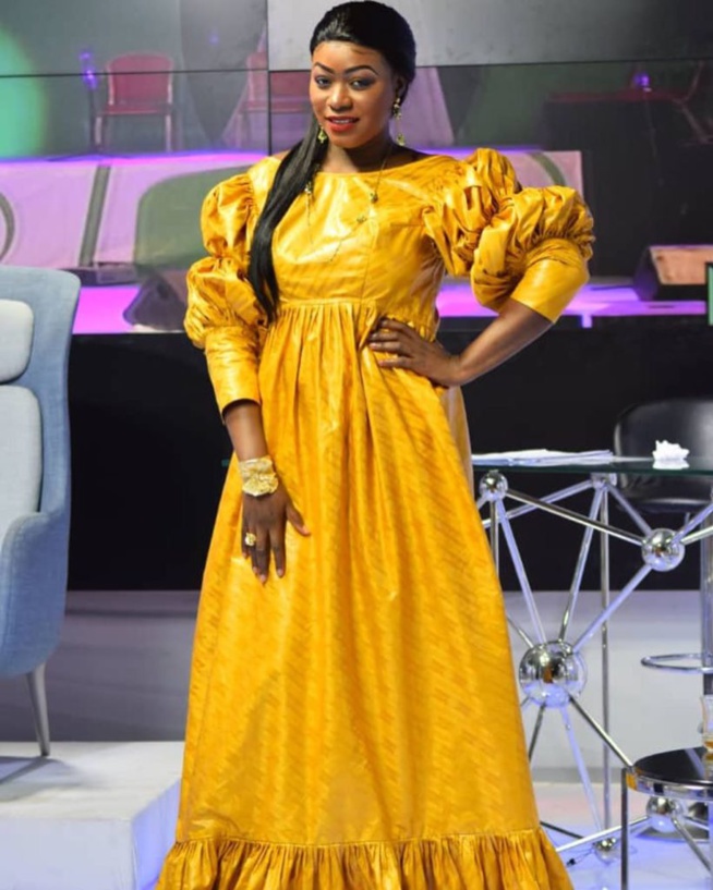 La perfection de Khady Ndiaye Bijou sur le Plateau de QG La perfection de Khady Ndiaye Bijou sur le Plateau de QG