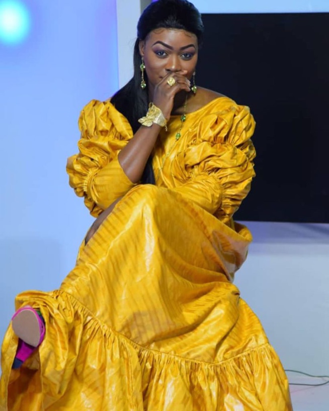 La perfection de Khady Ndiaye Bijou sur le Plateau de QG La perfection de Khady Ndiaye Bijou sur le Plateau de QG