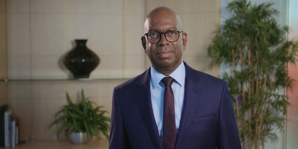 Safaricom : Bob Collymore décide (finalement) de rester PDG jusqu’en 2020 Safaricom : Bob Collymore décide (finalement) de rester PDG jusqu’en 2020
