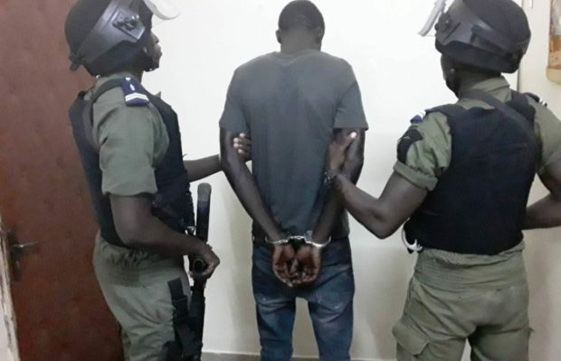 Drame à Koumpentoum: un berger peulh fracasse la tête d’un directeur d’école Drame à Koumpentoum: un berger peulh fracasse la tête d’un directeur d’école