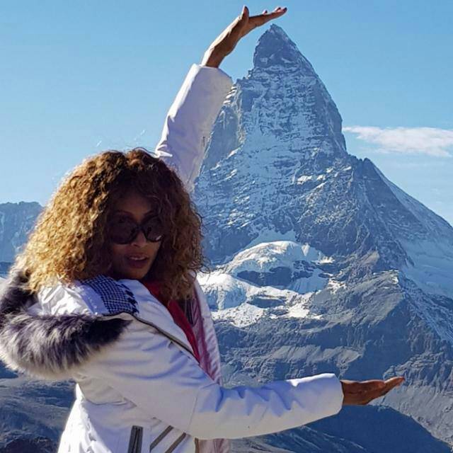 La face cachée de l'artiste Sénégalo-Suisse, Isis Isis La face cachée de l'artiste Sénégalo-Suisse, Isis Isis