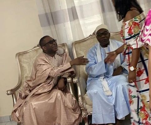 Youssou Ndour à Serigne Saliou Thioune Youssou Ndour à Serigne Saliou Thioune