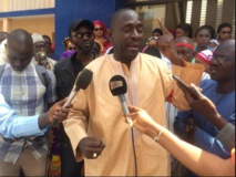 Malaise à la Sn-Hlm : le syndicaliste Ibrahima Camara destitué puis convoqué à la Section de recherches Malaise à la Sn-Hlm : le syndicaliste Ibrahima Camara destitué puis convoqué à la Section de recherches