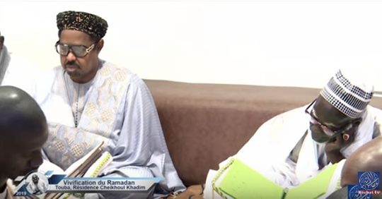 Touba : Ahmed Khalifa célèbre le Leylatul Qadr chez le khalife