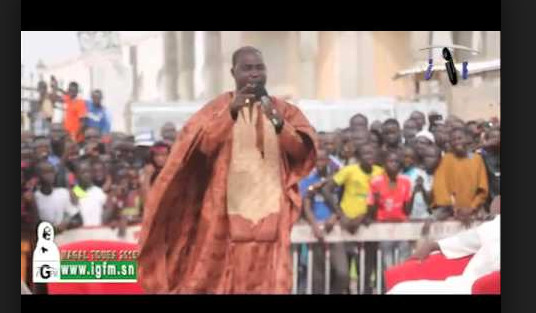 VIDÉO: Cheikh Diop Mbaye a célébré la nuit du "LEYLATOUL KHADRE" à Massalikoul Djinane.