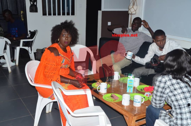 NDOGOU PRESSE: Le nouvel album de TITI La lionne servit à la presse. NDOGOU PRESSE: Le nouvel album de TITI La lionne servit à la presse.