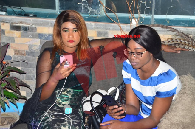 NDOGOU PRESSE: Le nouvel album de TITI La lionne servit à la presse. NDOGOU PRESSE: Le nouvel album de TITI La lionne servit à la presse.