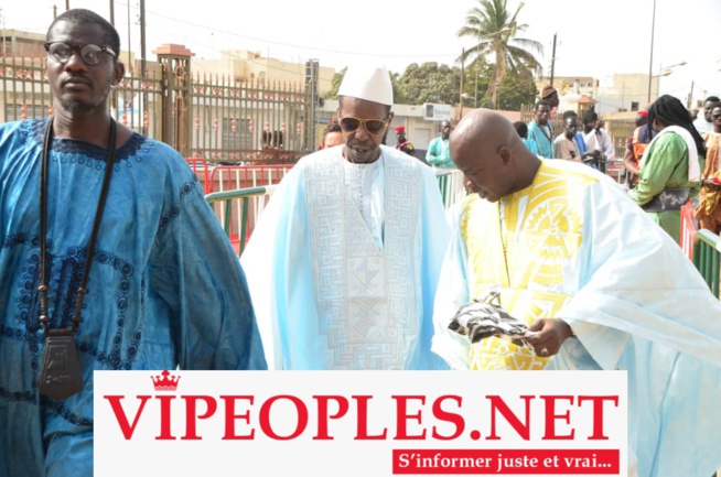 Cheikh Amar, le patron de Holding Amar fait son entrée à Massalikoul Djinane. Cheikh Amar, le patron de Holding Amar fait son entrée à Massalikoul Djinane.