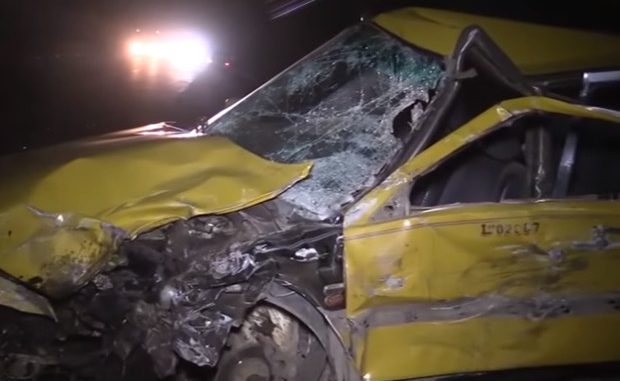 Mermoz : Une voiture 4X4 quitte sa voie et percute violemment un taxi qui circulait en sens inverse Mermoz : Une voiture 4X4 quitte sa voie et percute violemment un taxi qui circulait en sens inverse
