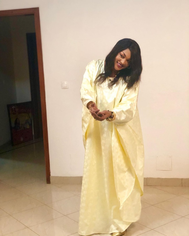 Korité Chez Titi: Admirez le "Sagnsé Ndeuwlen" de la chanteuse sénégalaise Korité Chez Titi: Admirez le "Sagnsé Ndeuwlen" de la chanteuse sénégalaise