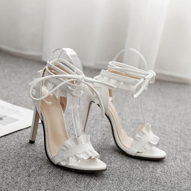 E-COMMERCE: FAITES VOS ACHATS SUR PLACE SANS SE DÉPLACER AVEC UROULAYNI.COM: ROBES, SACS, CHAUSSURES, BEAUTY