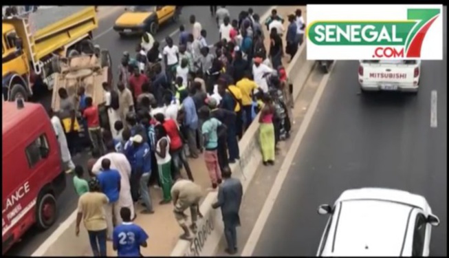 Corniche des Almadies: un 4x4 finit sa course dans une chambre et tue 3 personnes Corniche des Almadies: un 4x4 finit sa course dans une chambre et tue 3 personnes