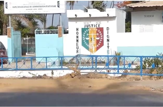 Massacre de Boffa : Le journaliste René Bassène auditionné par le juge Massacre de Boffa : Le journaliste René Bassène auditionné par le juge