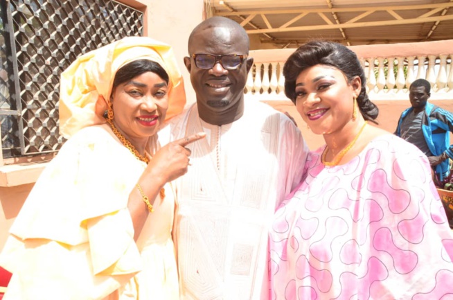 Ambiance au baptéme de Ngoma et Houphet Thiam Expresso. Ambiance au baptéme de Ngoma et Houphet Thiam Expresso.