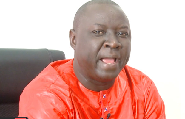 Malick Thiandioum à Mouhamed Salah: « Il est égoiste… Dafa sokhoré Sadio Mané » Malick Thiandioum à Mouhamed Salah: « Il est égoiste… Dafa sokhoré Sadio Mané »
