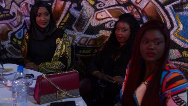 Novotél Pape Diouf se donne en spectacle live en guise de "ndewleunn" Novotél Pape Diouf se donne en spectacle live en guise de "ndewleunn"