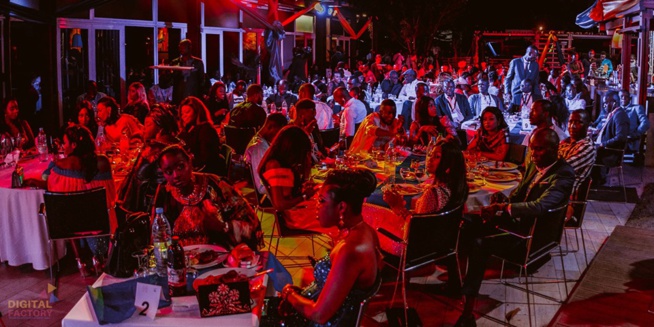 Novotél Pape Diouf se donne en spectacle live en guise de "ndewleunn" Novotél Pape Diouf se donne en spectacle live en guise de "ndewleunn"