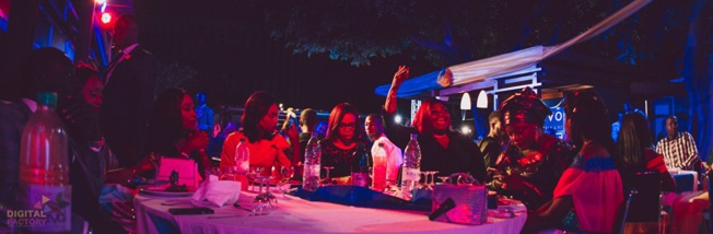 Novotél Pape Diouf se donne en spectacle live en guise de "ndewleunn" Novotél Pape Diouf se donne en spectacle live en guise de "ndewleunn"