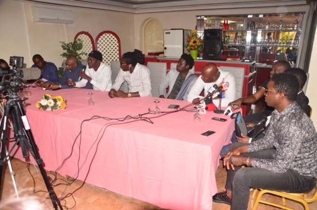 Mame Goor Diazaka tire sur la SODAVE: Ses des suceurs de sang. Mame Goor Diazaka tire sur la SODAVE: Ses des suceurs de sang.