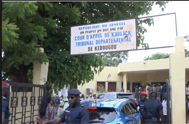 Procès exploitation illicite d’or: le maire de Nénéfécha et son homologue n’ont pas commis d’avocats Procès exploitation illicite d’or: le maire de Nénéfécha et son homologue n’ont pas commis d’avocats