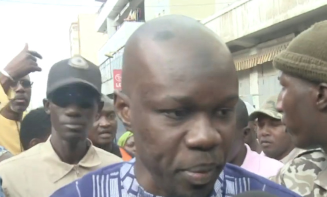 URGENT - Ousmane Sonko débarque à la Place de l’Obélisque