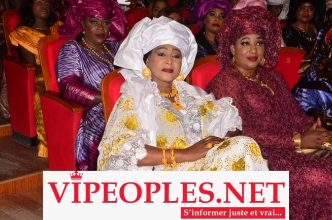 SANGNE SÉ NUIT DU BAZIN: Entrées des grandes dames en mode "THIOUB" au grand theatre. SANGNE SÉ NUIT DU BAZIN: Entrées des grandes dames en mode "THIOUB" au grand theatre.