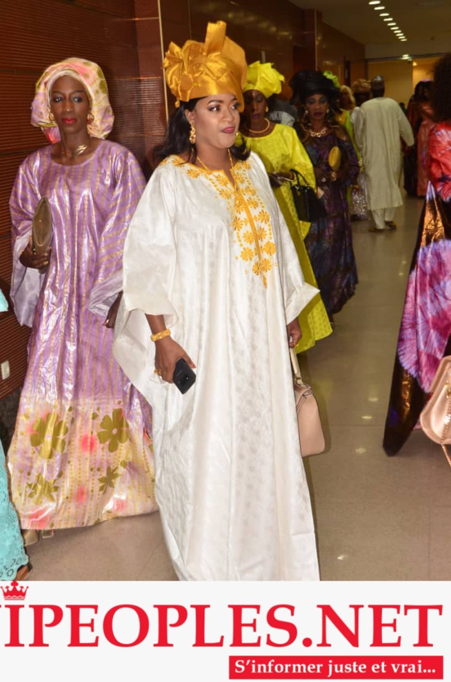 SANGNE SÉ NUIT DU BAZIN: Entrées des grandes dames en mode "THIOUB" au grand theatre. SANGNE SÉ NUIT DU BAZIN: Entrées des grandes dames en mode "THIOUB" au grand theatre.