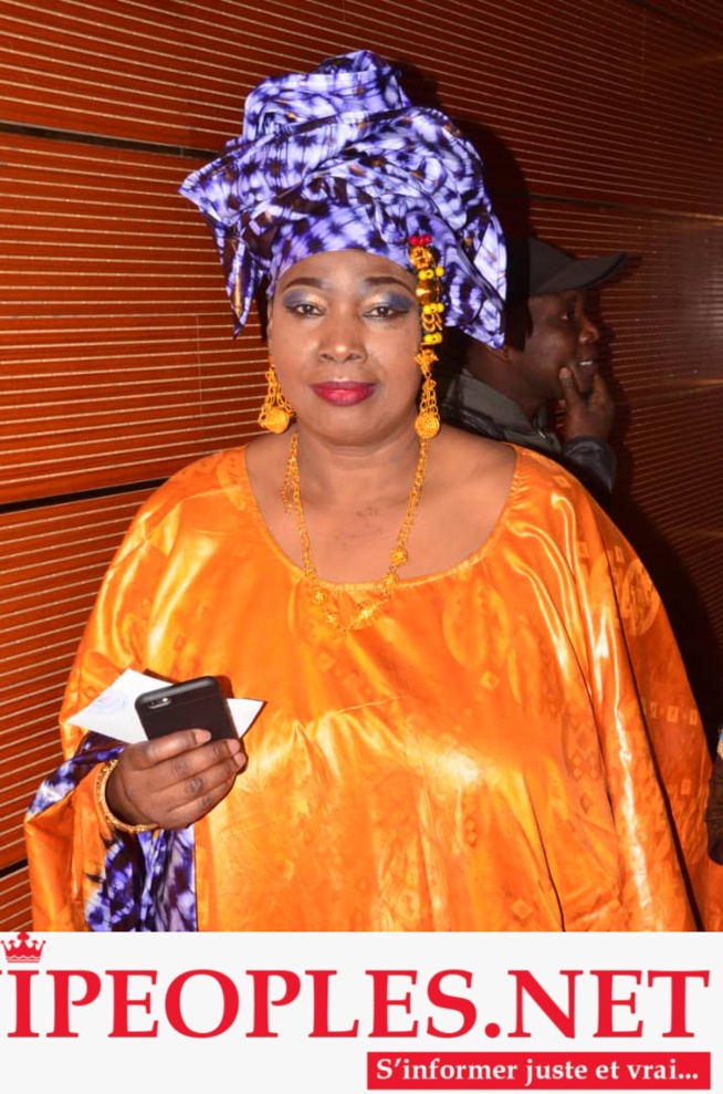 SANGNE SÉ NUIT DU BAZIN: Entrées des grandes dames en mode "THIOUB" au grand theatre. SANGNE SÉ NUIT DU BAZIN: Entrées des grandes dames en mode "THIOUB" au grand theatre.