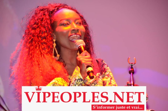 INSTITUT FRANÇAIS: La Diva Coumba Gawlo séduit son public INSTITUT FRANÇAIS: La Diva Coumba Gawlo séduit son public