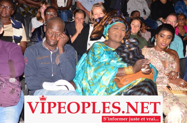 INSTITUT FRANÇAIS: La Diva Coumba Gawlo séduit son public INSTITUT FRANÇAIS: La Diva Coumba Gawlo séduit son public