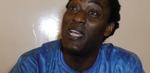 VIDEO – Mame Goor réagit sur la sortie d’El Hadji H kassé: « Na Macky Sall. » VIDEO – Mame Goor réagit sur la sortie d’El Hadji H kassé: « Na Macky Sall. »