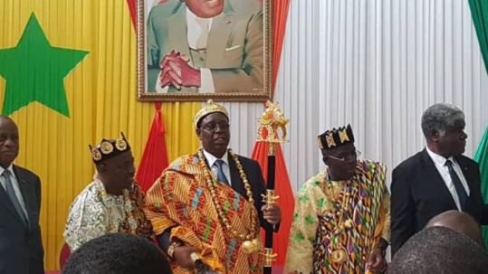 Arrêt sur image – Côte d’Ivoire : Macky Sall intronisé citoyen d’honneur d’Abidjan Arrêt sur image – Côte d’Ivoire : Macky Sall intronisé citoyen d’honneur d’Abidjan