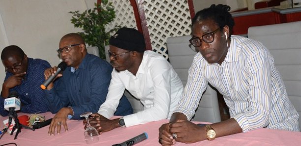 Fronde contre la Sodav: La police empêche le sit-in des artistes Fronde contre la Sodav: La police empêche le sit-in des artistes