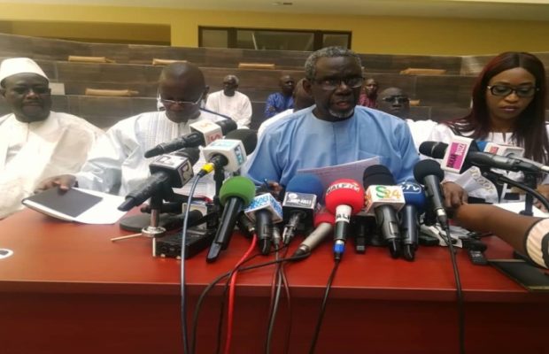 « LES OBSERVATEURS DE L’UE VEULENT INSTALLER LE SÉNÉGAL DANS UNE ANARCHIE ÉLECTORALE » « LES OBSERVATEURS DE L’UE VEULENT INSTALLER LE SÉNÉGAL DANS UNE ANARCHIE ÉLECTORALE »