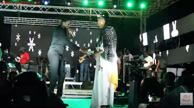 Vidéo : Le Geste généreux de Wally à Katy Ly, la Miss Labado 2019: « il lui offre son…et Niang l’arrose de billets »
