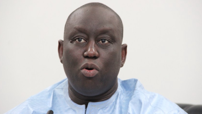 URGENT: Aliou Sall démissionne de la CDC: Militants, symphatisans et population de Guédiawaye protestent contre sa décision.