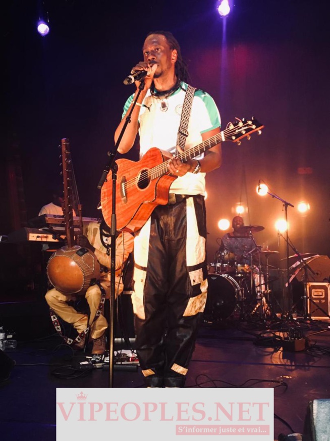 FÉTE DE LA MUSIQUE: 6 Minutes 38 seconde, Carlou D donne un show époustouflante à Bruxelles FÉTE DE LA MUSIQUE: 6 Minutes 38 seconde, Carlou D donne un show époustouflante à Bruxelles