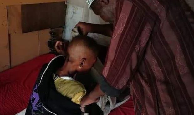 Urgent – Les photos ch0quantes Marième Ndiaye 19ans élève en classe de terminale, atteinte d’un cancer. Urgent – Les photos ch0quantes Marième Ndiaye 19ans élève en classe de terminale, atteinte d’un cancer.
