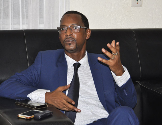 Mame Boye Diao aux victimes de la Cité Tobago : " Ceux qui ont des terrains à Ngor peuvent construire, les autres vont devoir attendre" Mame Boye Diao aux victimes de la Cité Tobago : " Ceux qui ont des terrains à Ngor peuvent construire, les autres vont devoir attendre"