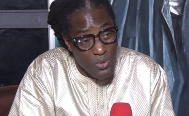 Vidéo – Diazaka sur Pape Alé Niang : “ Bagn bi nga bagn Macky Sall mo takh ngani Aliou Sall ” Vidéo – Diazaka sur Pape Alé Niang : “ Bagn bi nga bagn Macky Sall mo takh ngani Aliou Sall ”