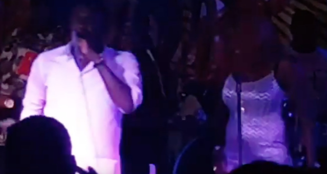 Yeunguel gueusseum de Niatam Ba de la TFM avec Pape diouf au Saraba Yeunguel gueusseum de Niatam Ba de la TFM avec Pape diouf au Saraba