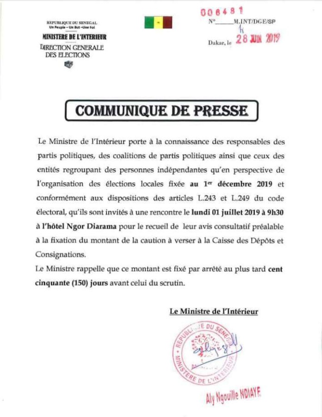 Aly Ngouille Ndiaye accélère la cadence (document) Aly Ngouille Ndiaye accélère la cadence (document)