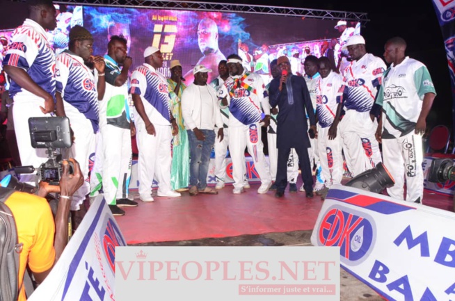 SHOW FACE TO FACE: Lac 2 et Boye Niang 2 se promméttent l'enfer le jour du combat, Titi vient pour mettre son sel . REGARDEZ SHOW FACE TO FACE: Lac 2 et Boye Niang 2 se promméttent l'enfer le jour du combat, Titi vient pour mettre son sel . REGARDEZ